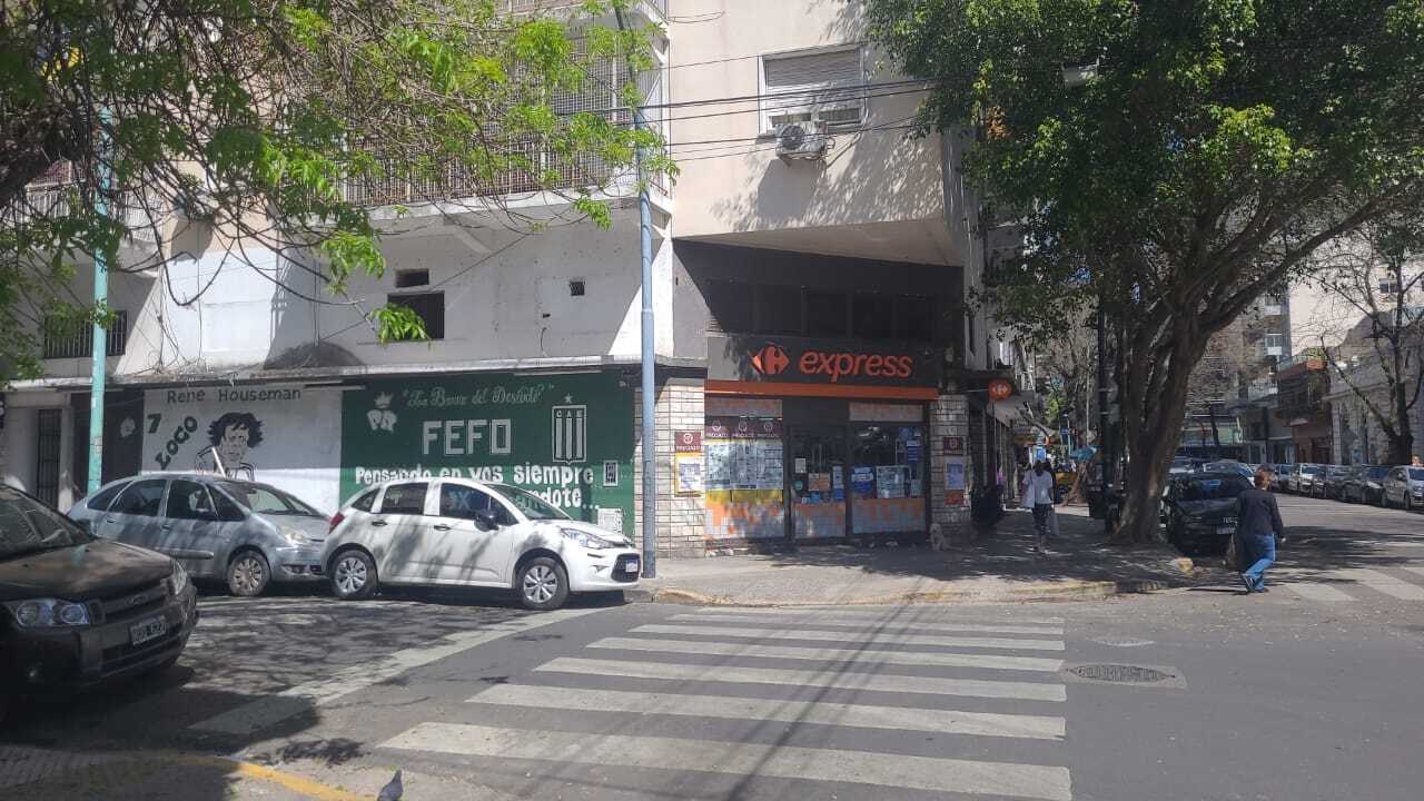 esteban echeverria 1400
