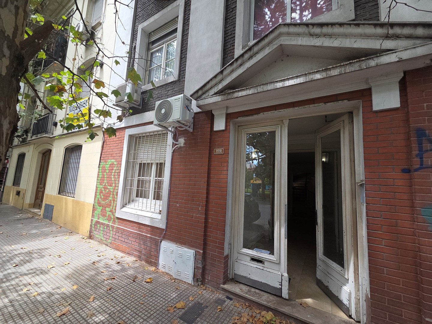 Av Dorrego 700, PB 1