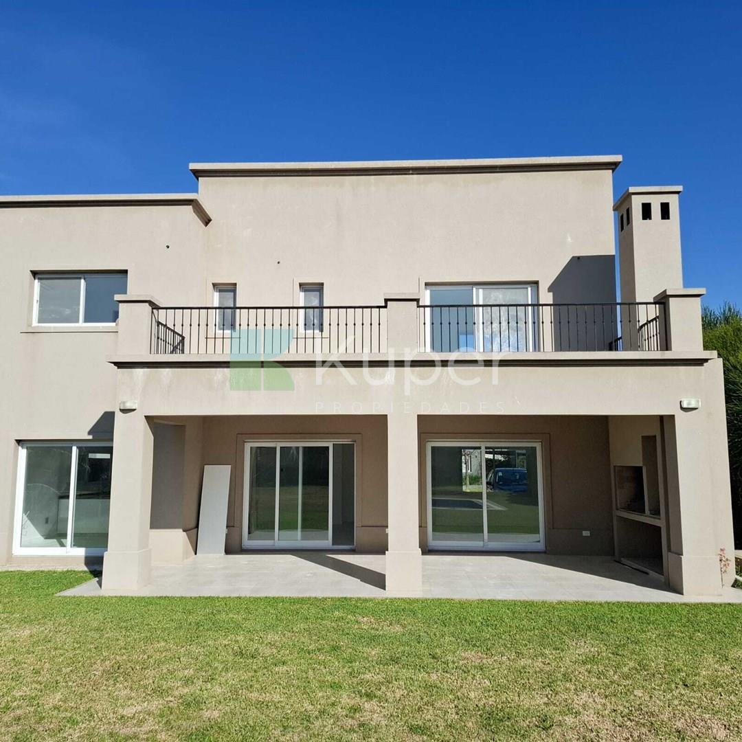 Alquiler . Casa de 4 amb. excelente. San Gabriel . Villanueva. 100