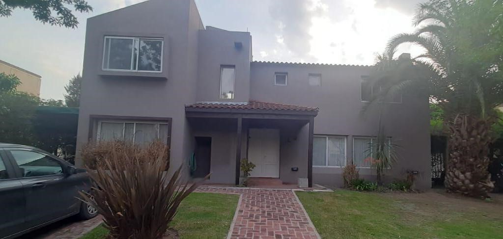 114840010442639270177932659480971059511716324056051975781602628709324363285051.jpg