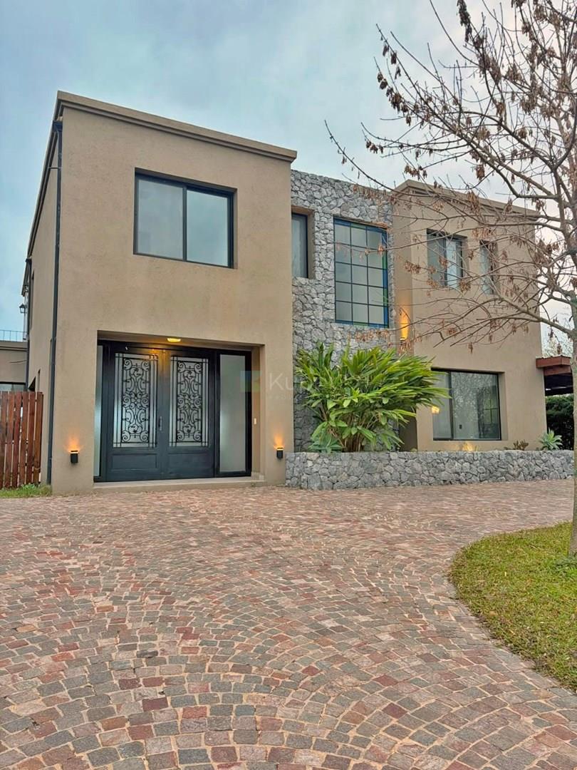 Venta casa 5 dorm. a la laguna. FINANCIACION PROPIA San Francisco. Villanueva