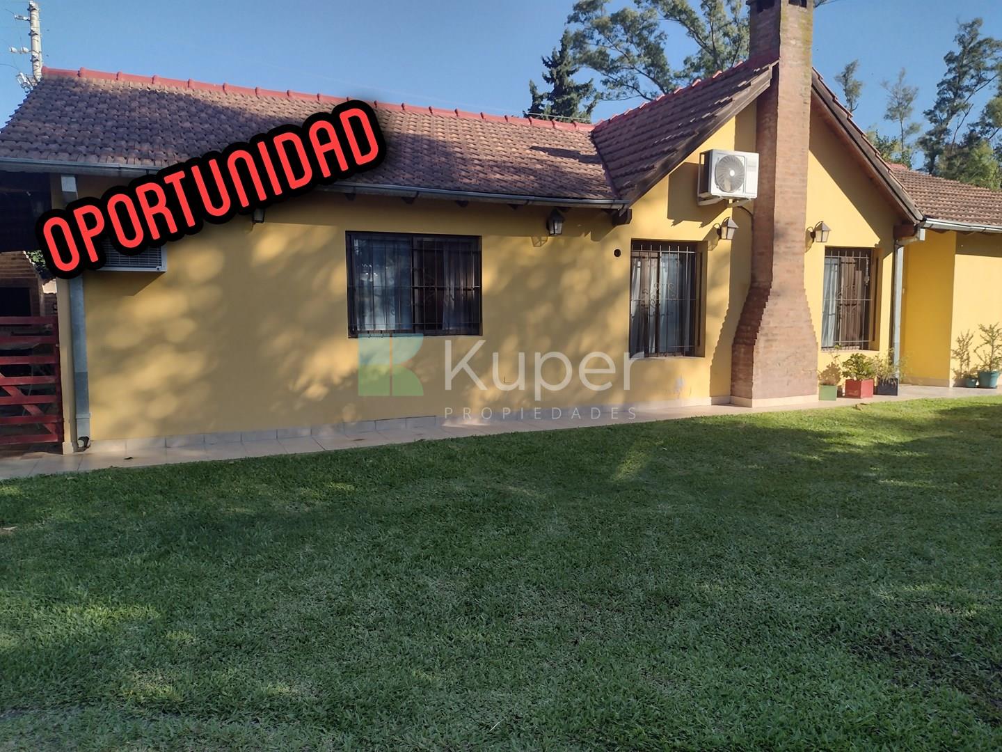 Casa en alquiler de 4 ambientes en C.C. La Lonja. Pilar