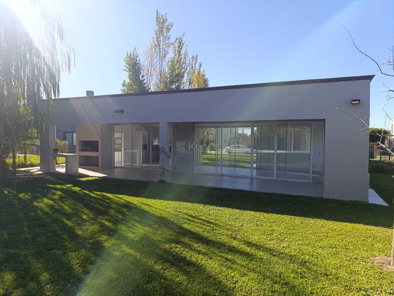 Casa a la venta en San Sebastián. Área 11.Pilar