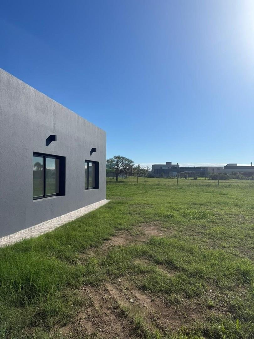 Casa en venta de 4 ambientes en San sebastian