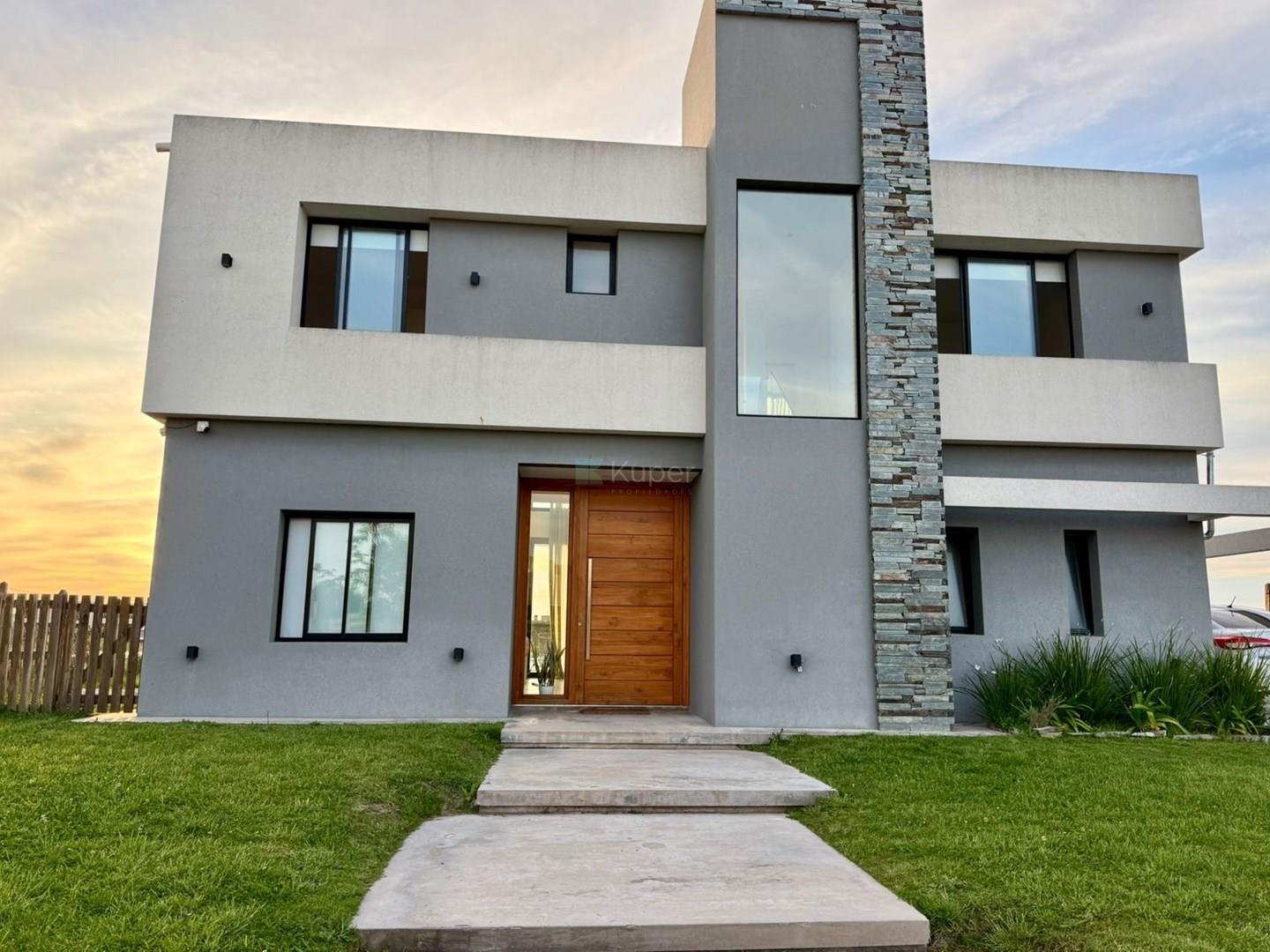 Casa en alquiler de verano en San Sebastián con piscina