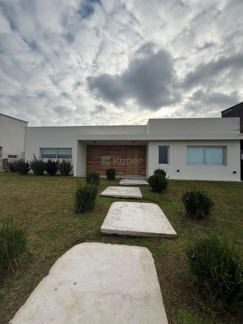 Casa en venta en San sebastián a la laguna