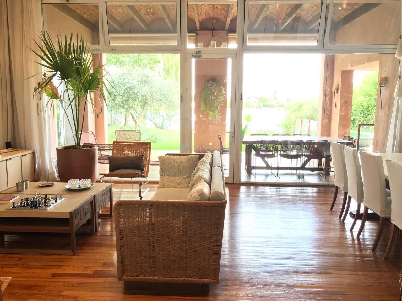 Casa en alquiler temporal en Talar del Lago 1 con vista al lago