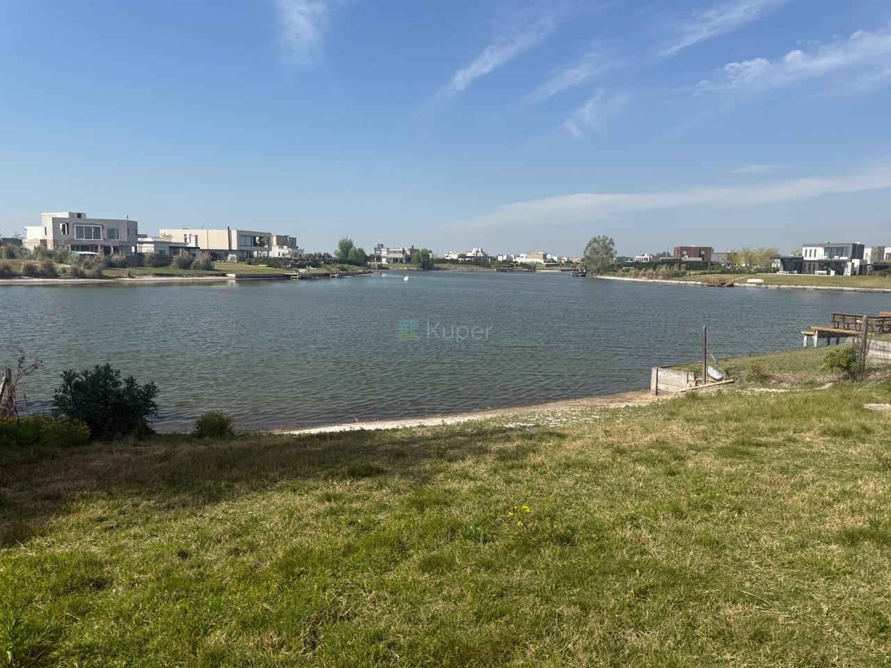 Lote en venta en San Sebastián a la laguna