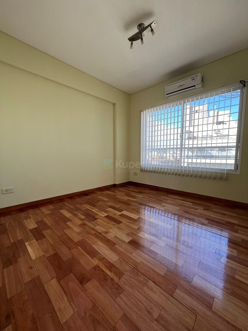 Alvarez Thomas 3000