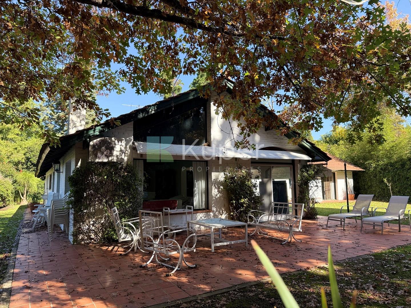 Venta Casa 4 dormitorios en Barrio Carmel Country Club, Pilar