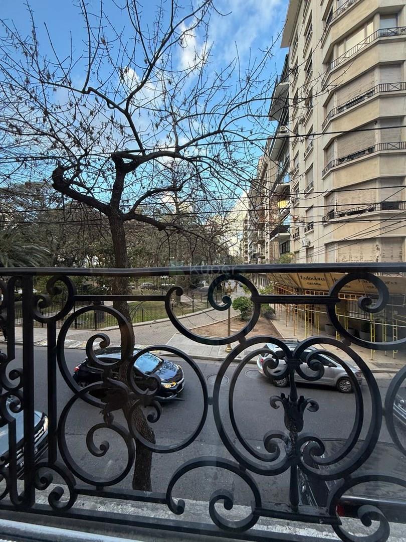 Montevideo 1200