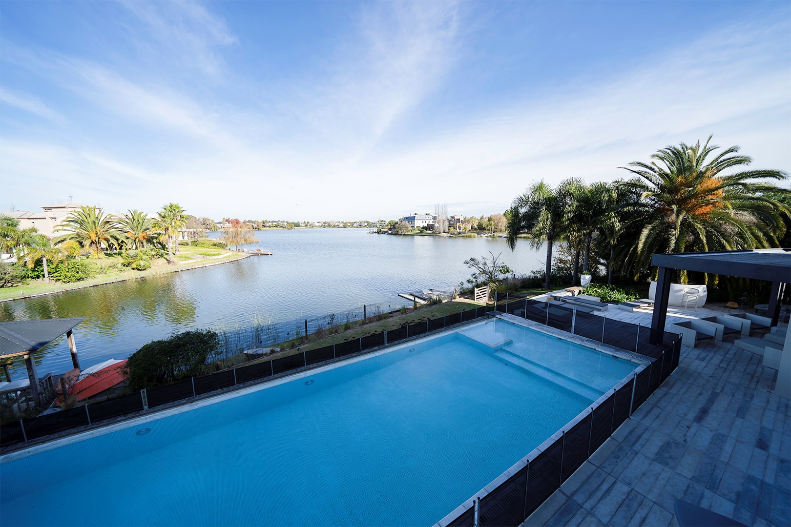 CASTORES-LAGO CENTRA
