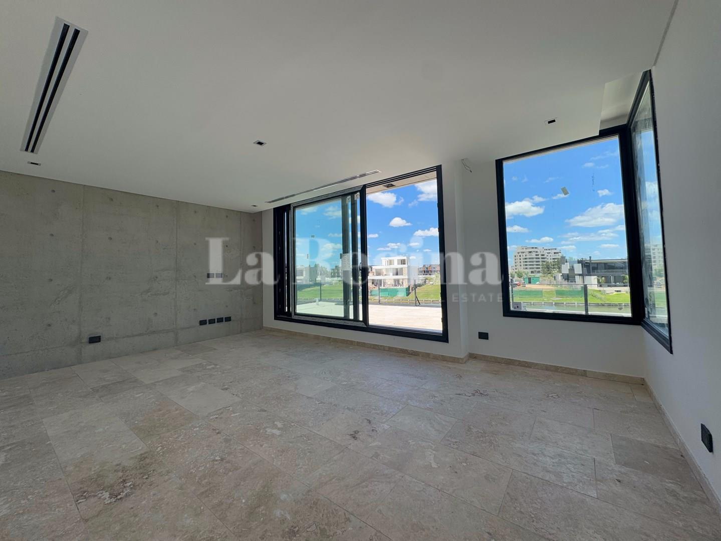 MASTER SUITE-PUENTES
