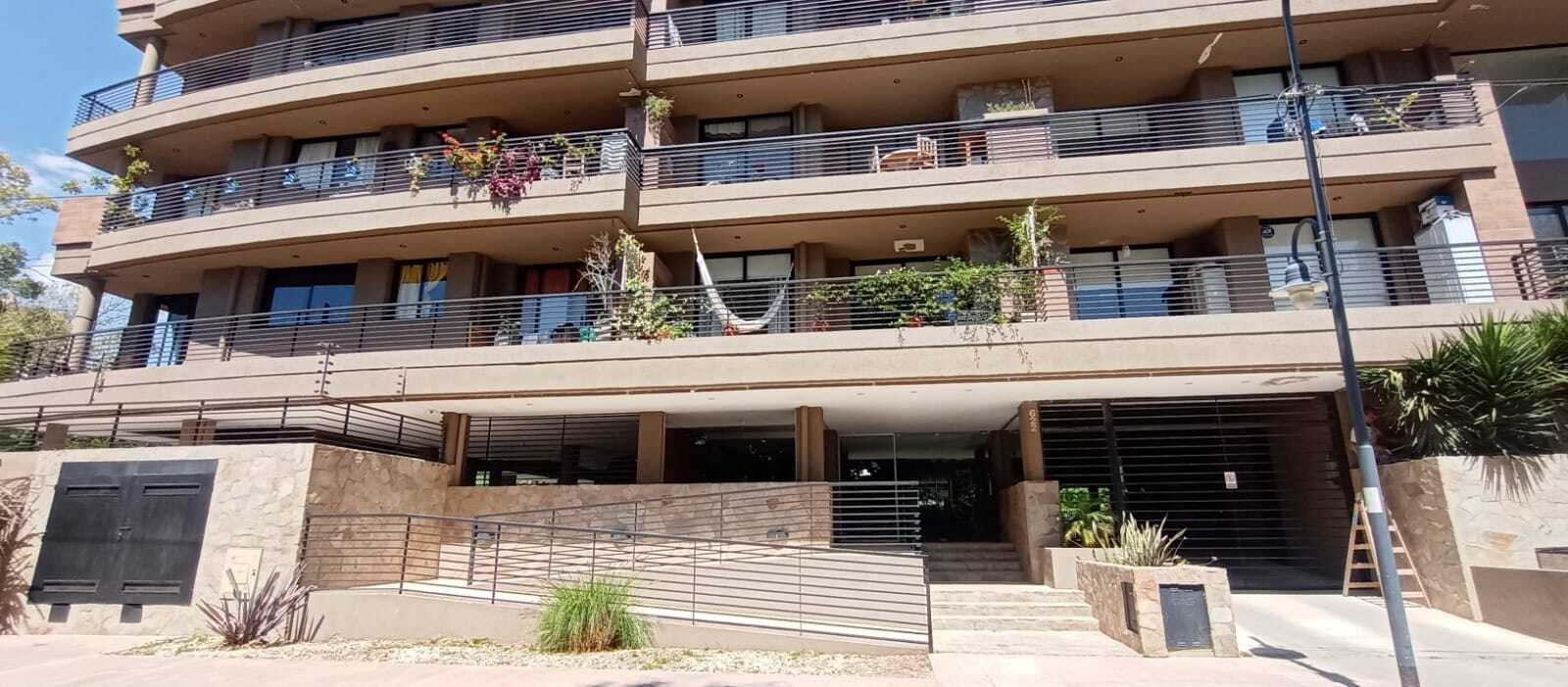 Jardines del Reconquista - José Martí 600