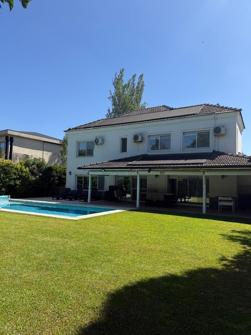 BARRIO SEPTIEMBRE, Colectora Oeste Ramal Escobar