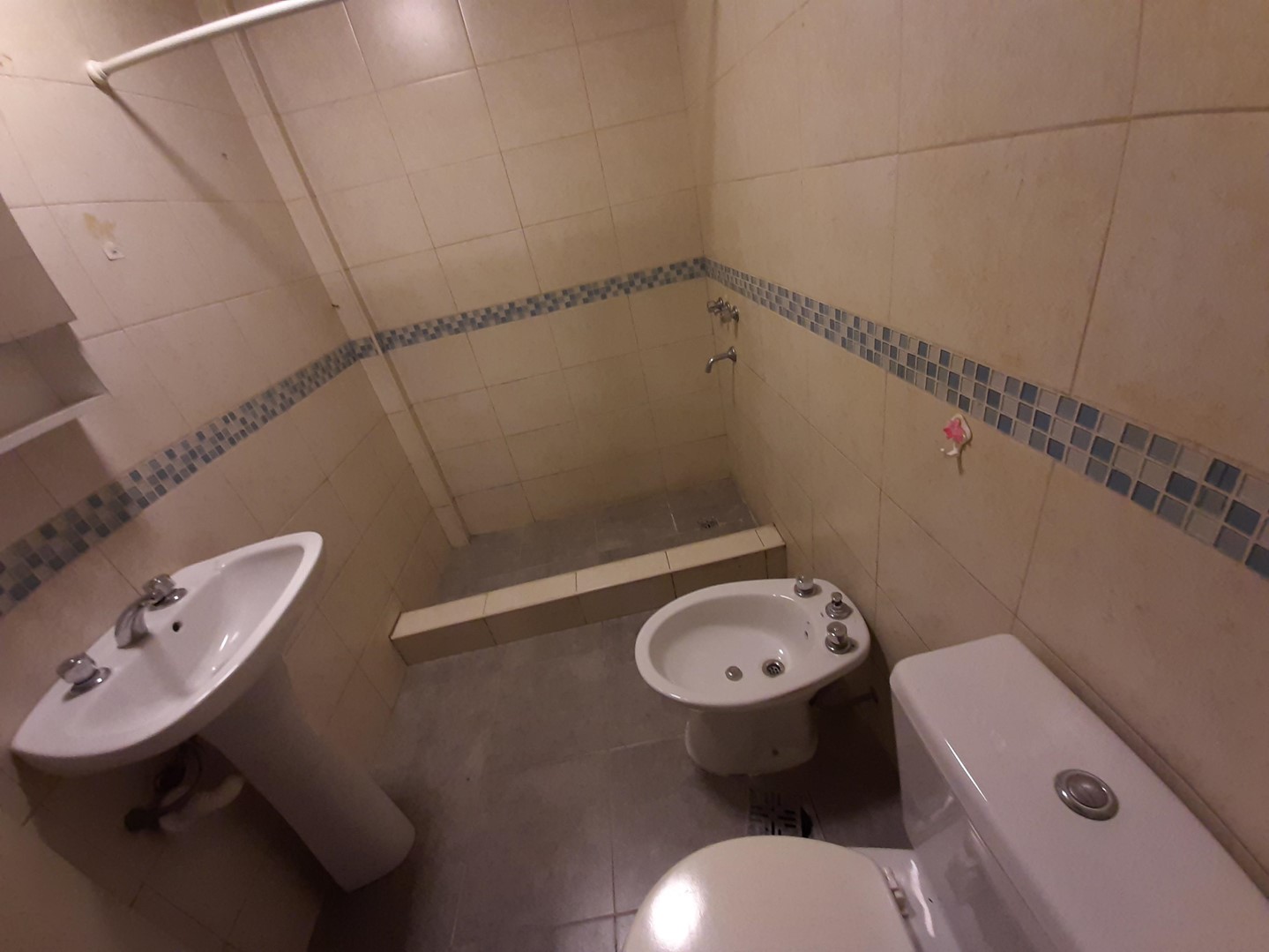 97879559295964834937066653856850320388902616860643375419463734973733153996875.jpg