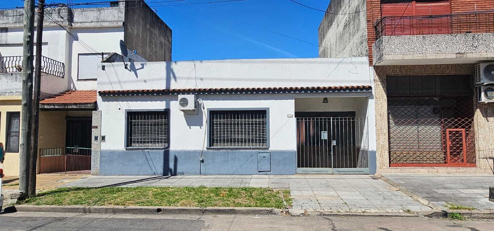 Beron de Astrada 2500