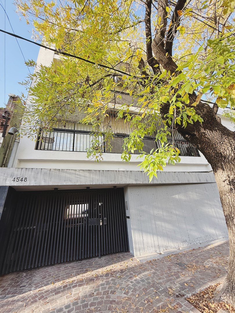 Ruiz Huidobro 4500