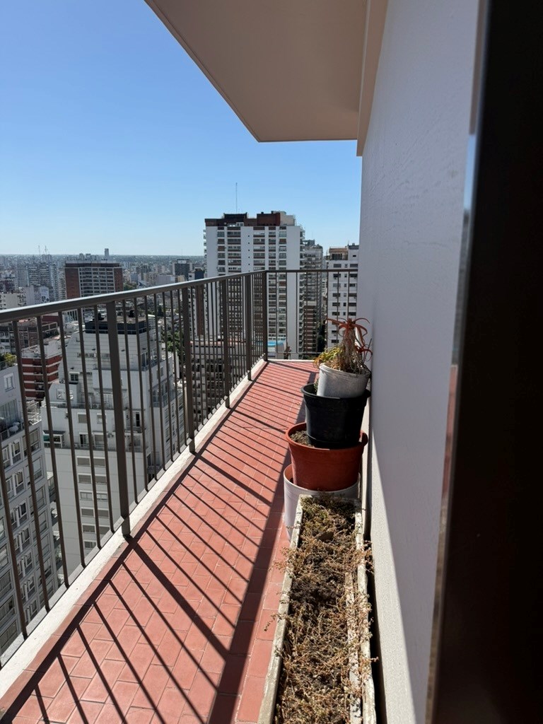 balcón vista al río