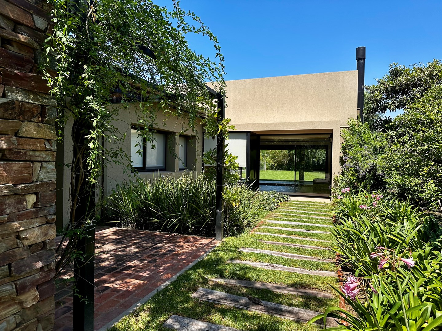 Cdor Vial Bancalari Benavidez 3901 Santa Barbara Lote 3900