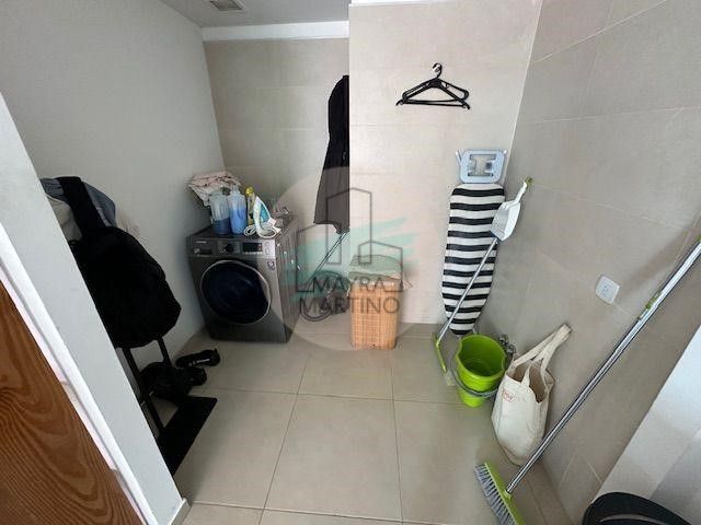 2012136996.jpg