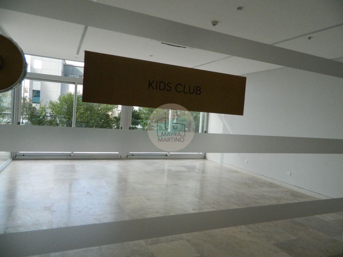 2012137018.jpg