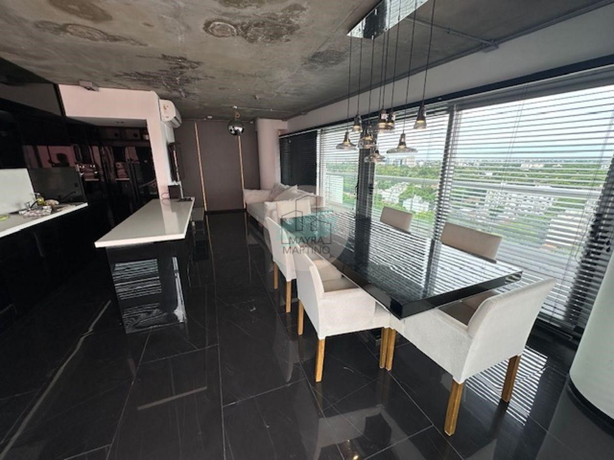 2019894329.jpg