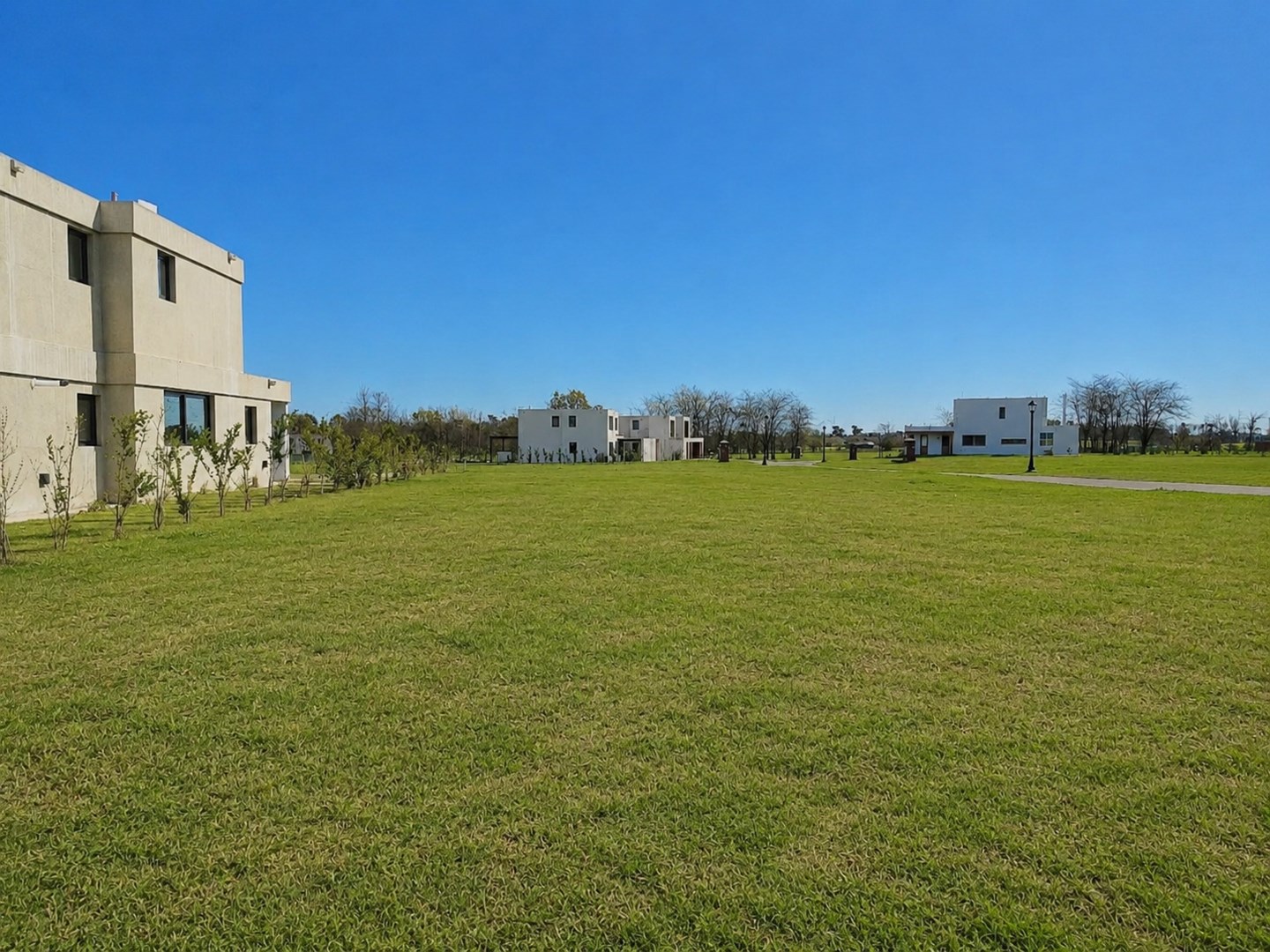 Pilara, Tilbury.  CALLE Base General Belgrano 0