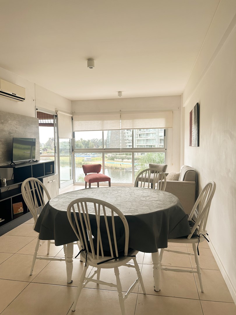 Portezuelo, Marinas Edificio Petrel 100