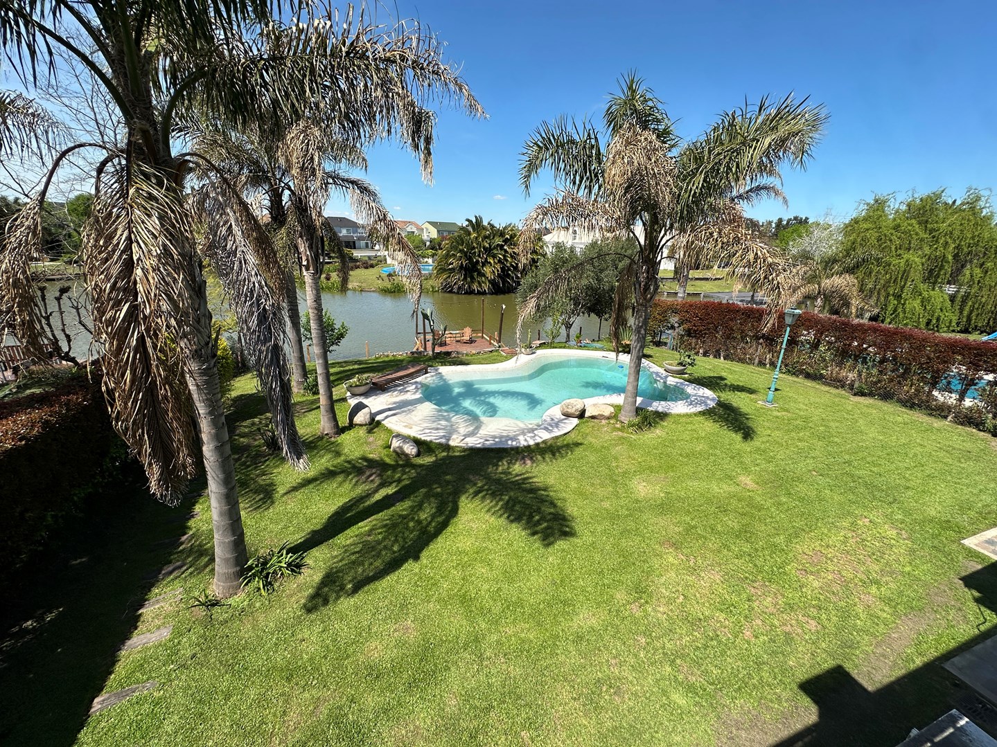 Glorietas al Agua 4 dorm 200