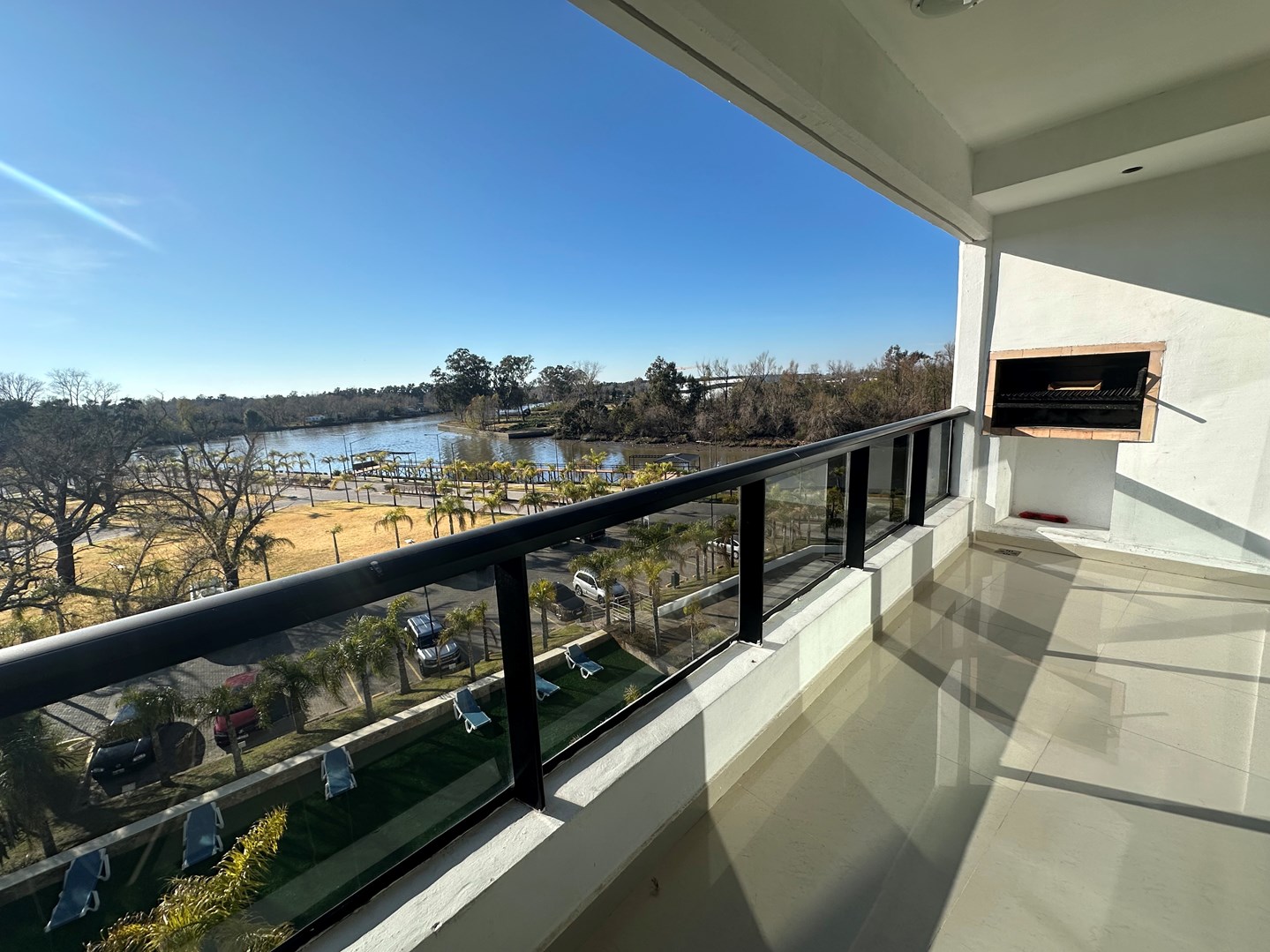 Marinas Golf TORRE 4 AL RIO 0