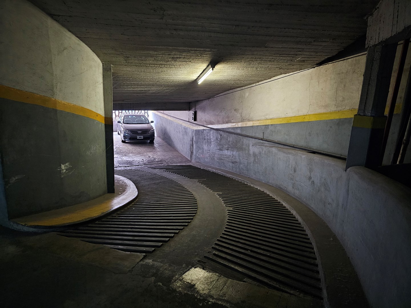 Rampa de acceso prin