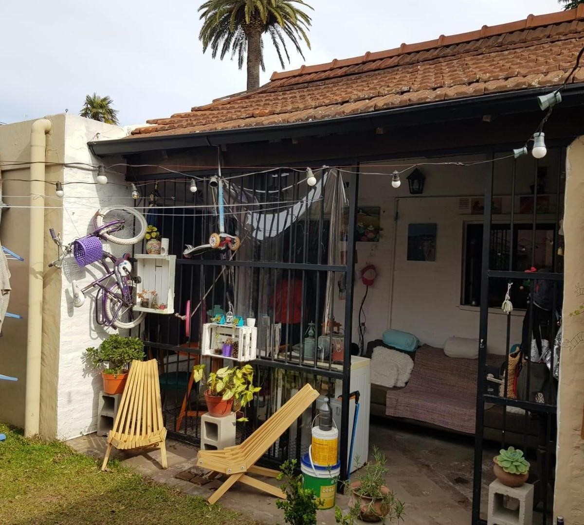 1847811405.jpg