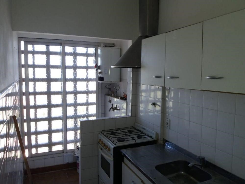 57107051657382019088368920352028508129529079403179213935772862739356840558838.jpg