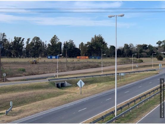 Colectora Acceso Oeste