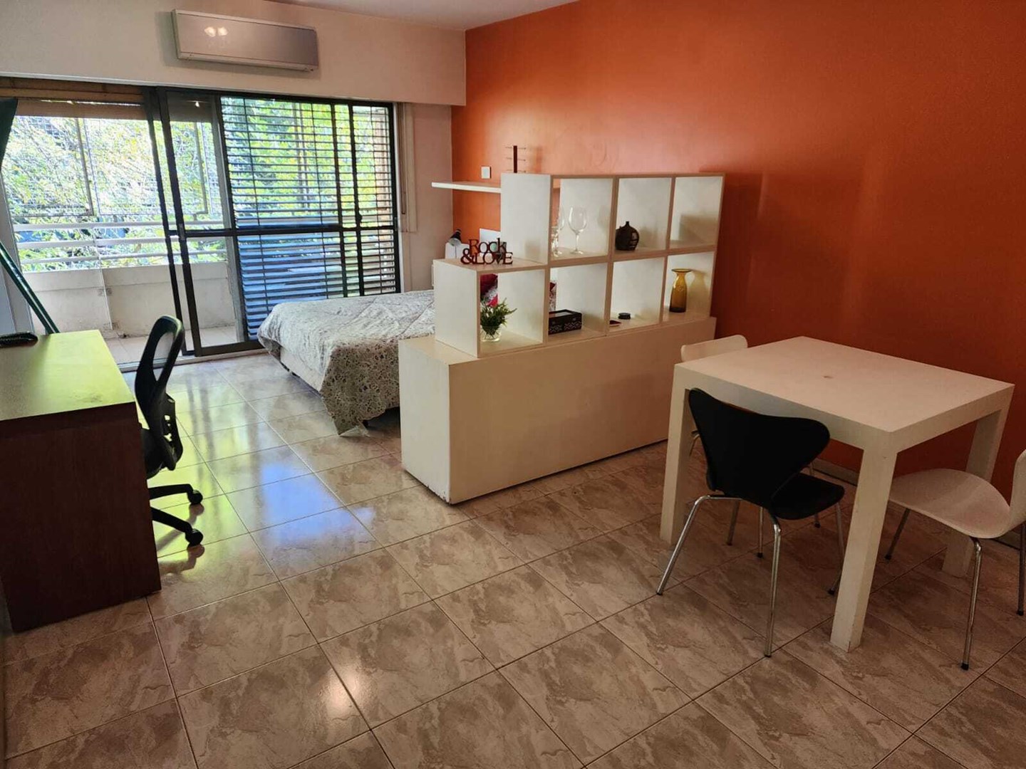 Ubicacion: Virrey Olaguer y Feliu 3200