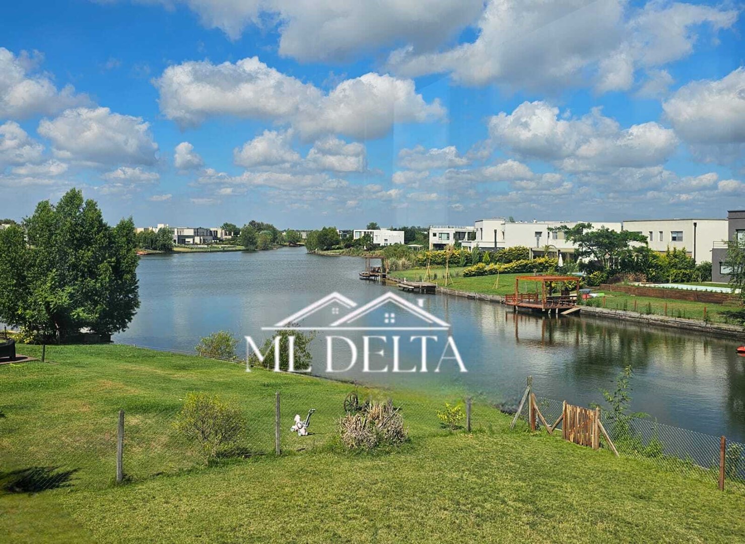 Casa en ALQUILER a LAGUNA Barrio El Cantón Golf con pileta 0