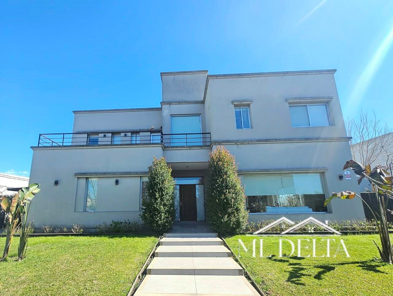 Casa en Venta AMOBLADA a LAGUNA Barrio El Cantón Puerto 0