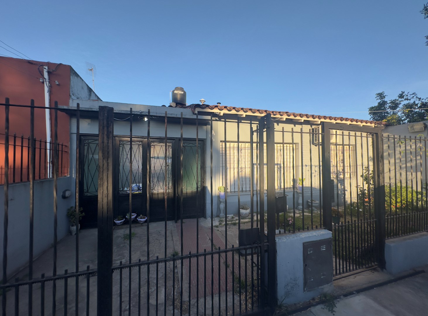 ROSALES ENTRE ASCASUBI Y SICILIANO 1400