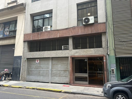 Rivadavia 900