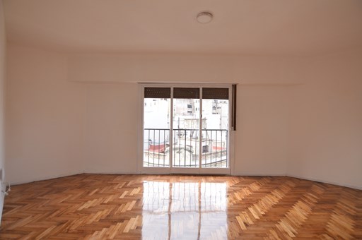 Teniente general Peron 1200
