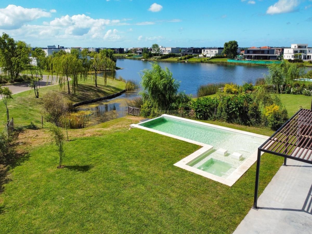 Casa 5 amb. en Marinas — foto 7