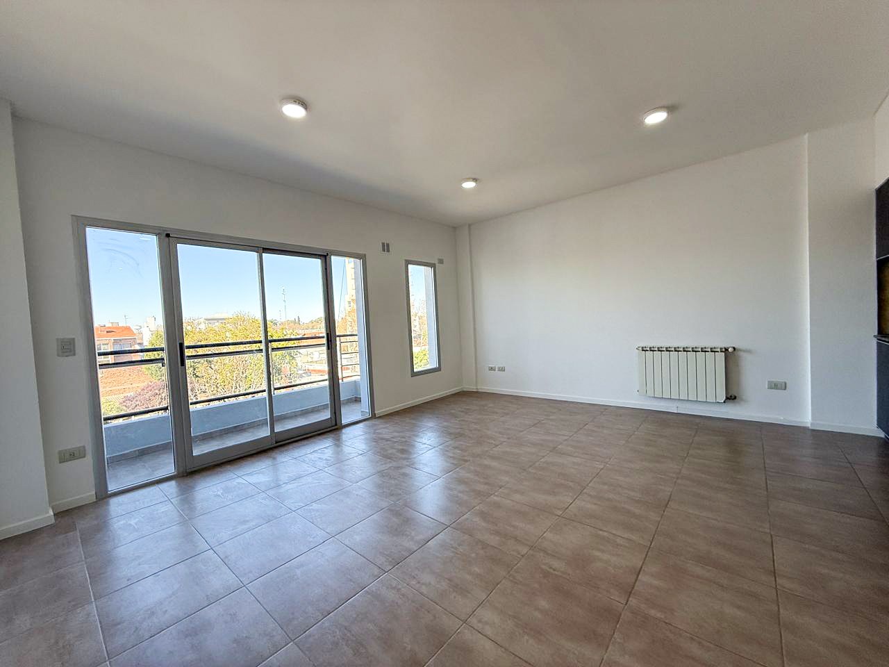 Calle 16 4900