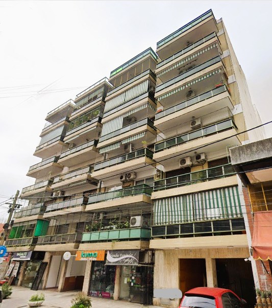 Alvear 2300