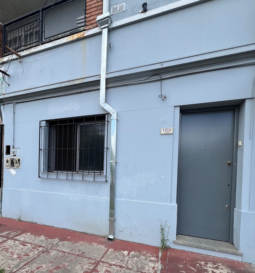 Alvear 1100