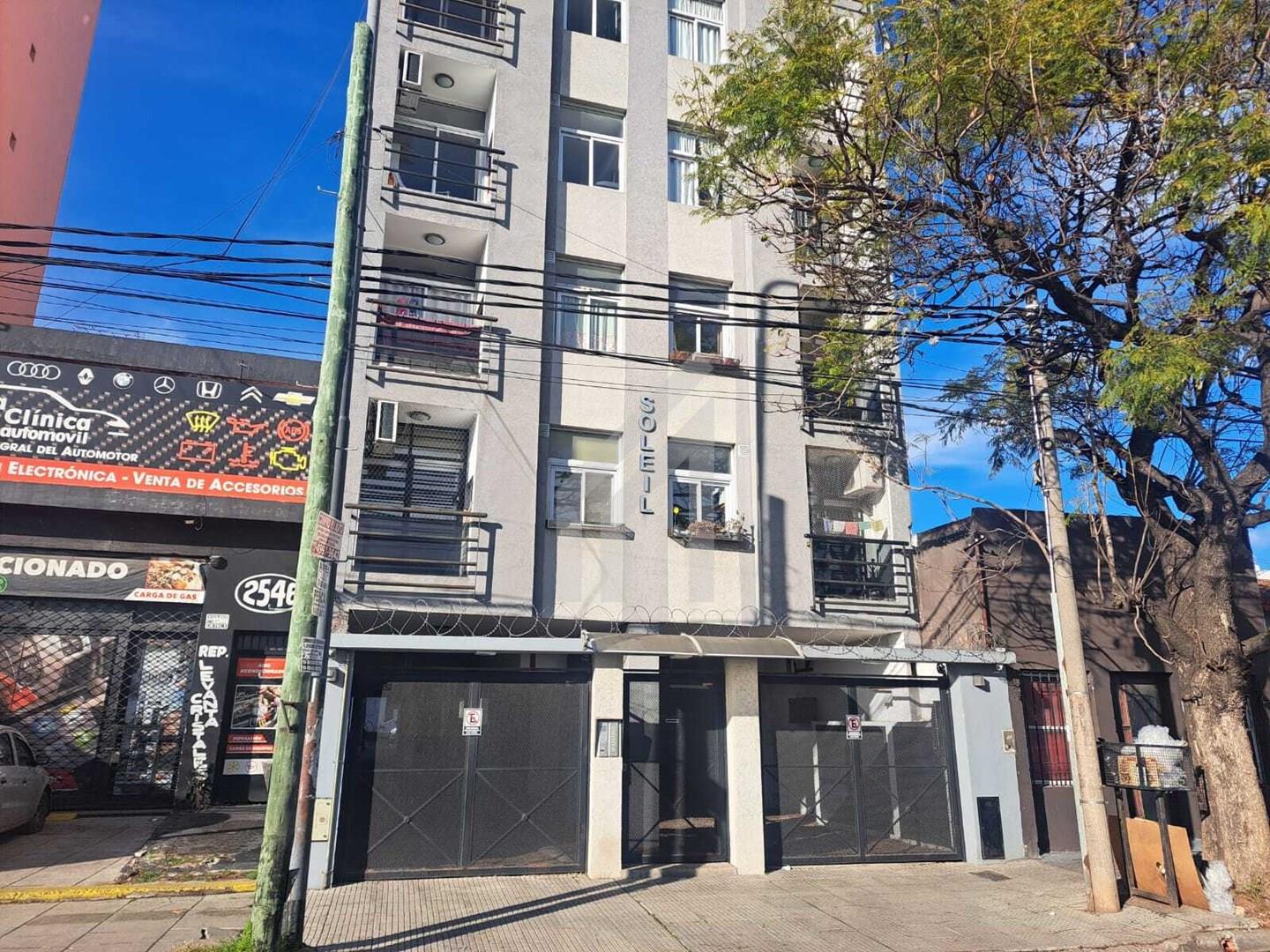 Avenida Presidente Peron 2500