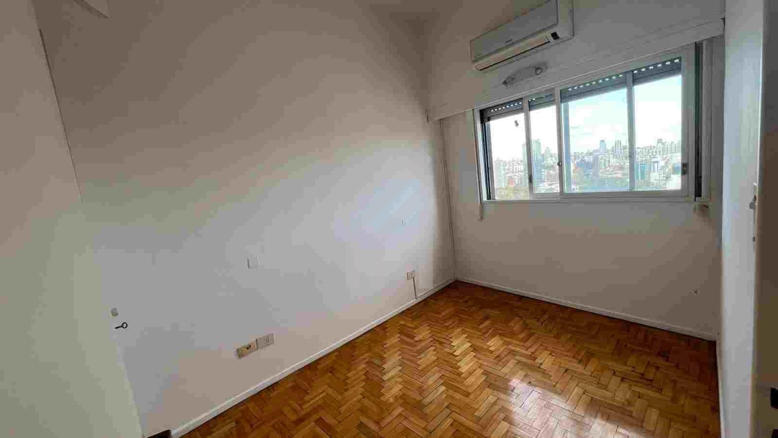 Av Luis María Campos 200