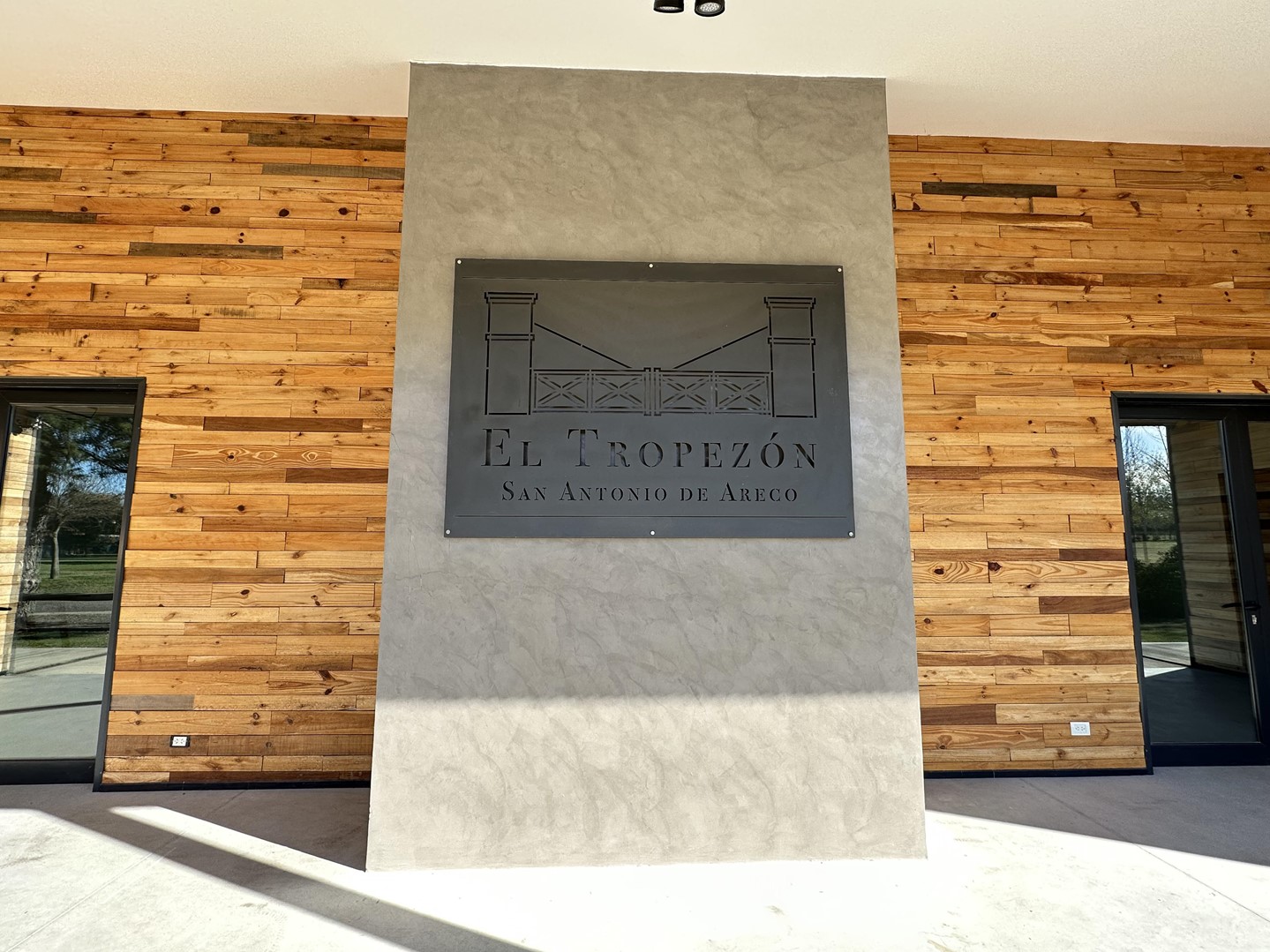 BARRIO EL TROPEZON