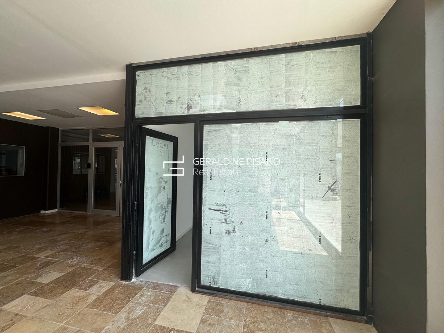 LOCAL EN ALQUILER EN DELTA CENTER