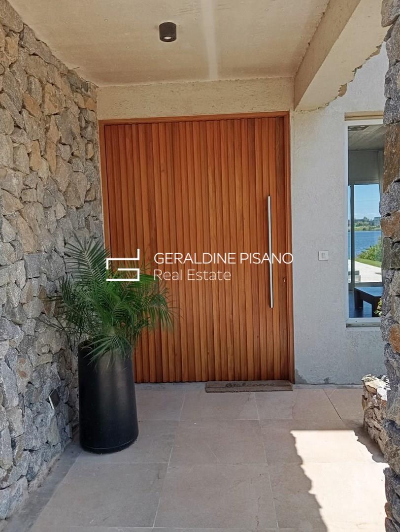 CASA EN ALQUILER TEMPORARIO EN BARRIO EL NAUDIR A LA LAGUNA 100